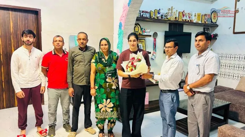 रोहतक की दो बेटियों ने एशियन गेम्स में जीते स्वर्ण पदक, घर पहुंचकर सम्मानित हुईं