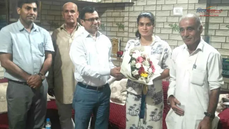 रोहतक की दो बेटियों ने एशियन गेम्स में जीते स्वर्ण पदक, घर पहुंचकर सम्मानित हुईं