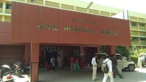 रेवाड़ी सिविल सर्जन कार्यालय की शिफ्टिंग शुरू: जर्जर भवन ढहाकर बनेगा नया ब्लॉक, जानिए कहां चलेंगे दफ्तर